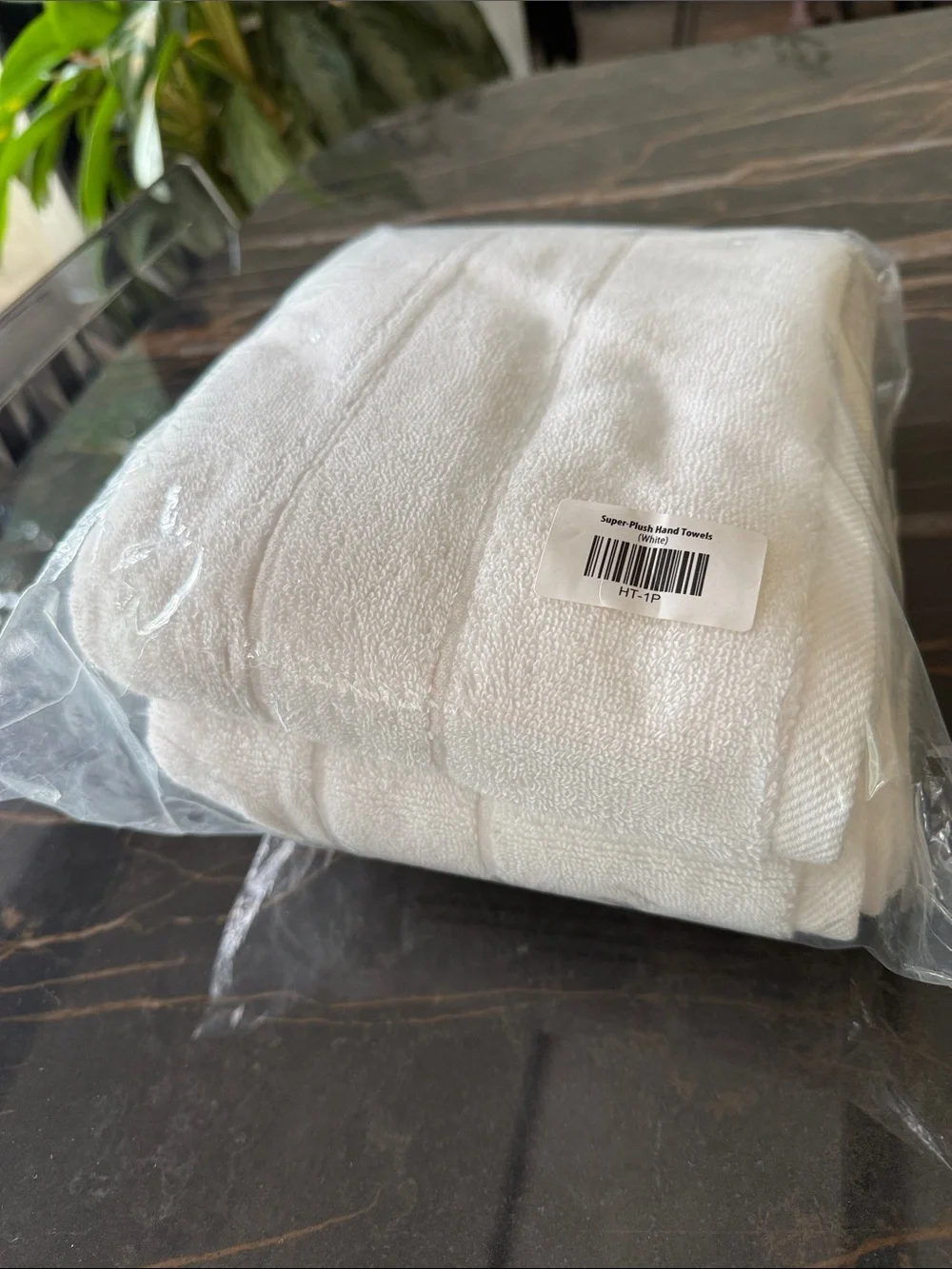 Brooklinen Super-Plush Hand Towels (set of 2)